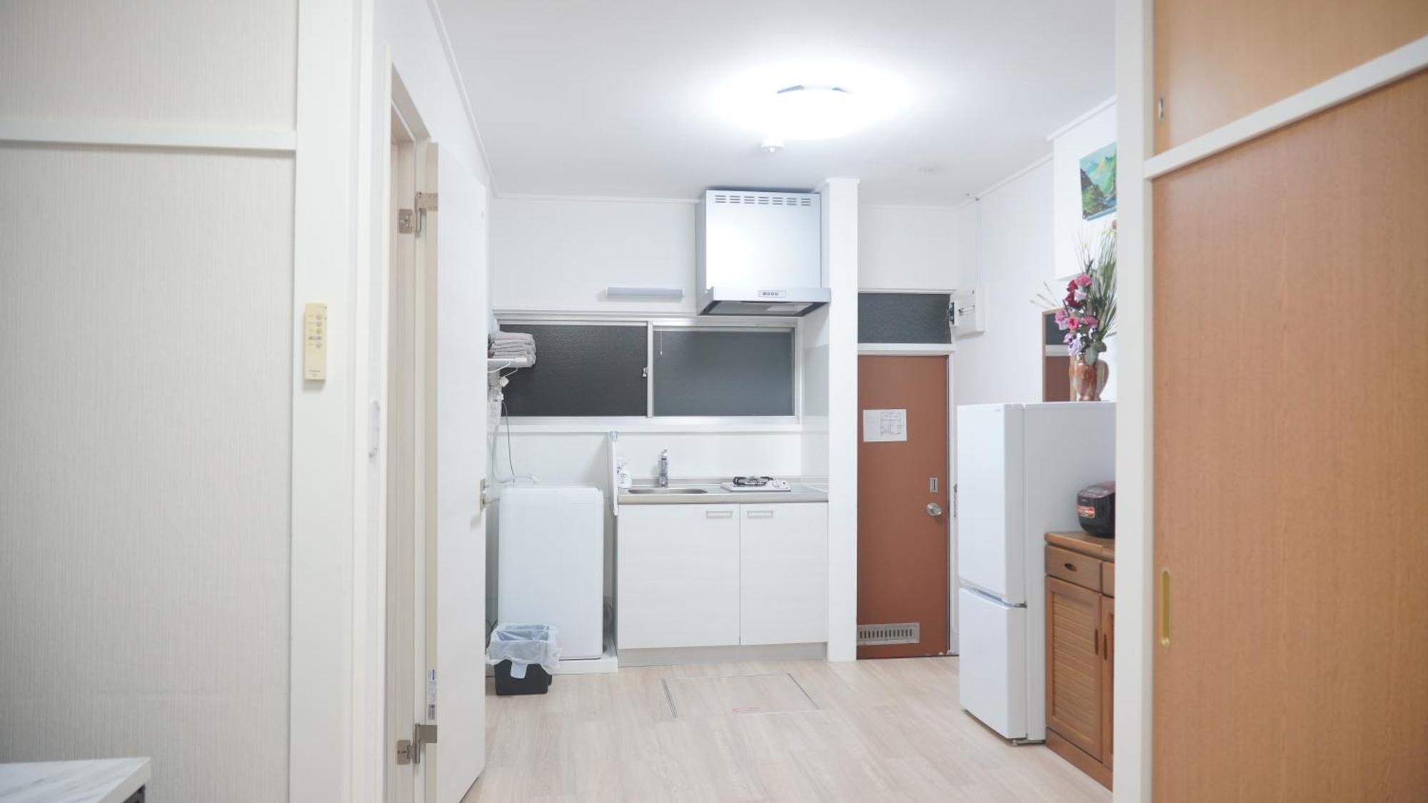 Uhome Tsubame Apartment Tokyo Bagian luar foto