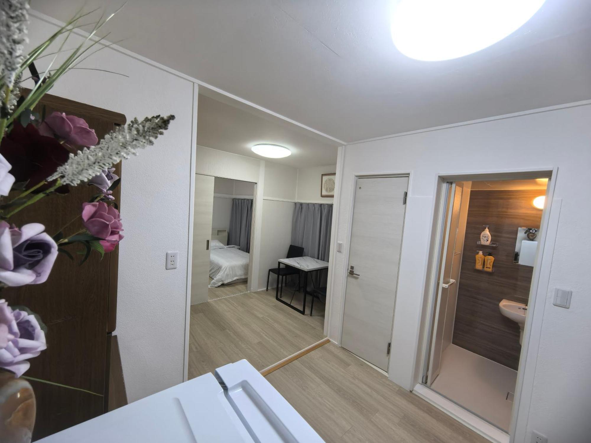 Uhome Tsubame Apartment Tokyo Bagian luar foto